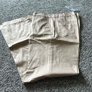 BNWT Women's Talbots Modern Tan Flat Front Dress Pants Size 10 Soft, Rich Fabric